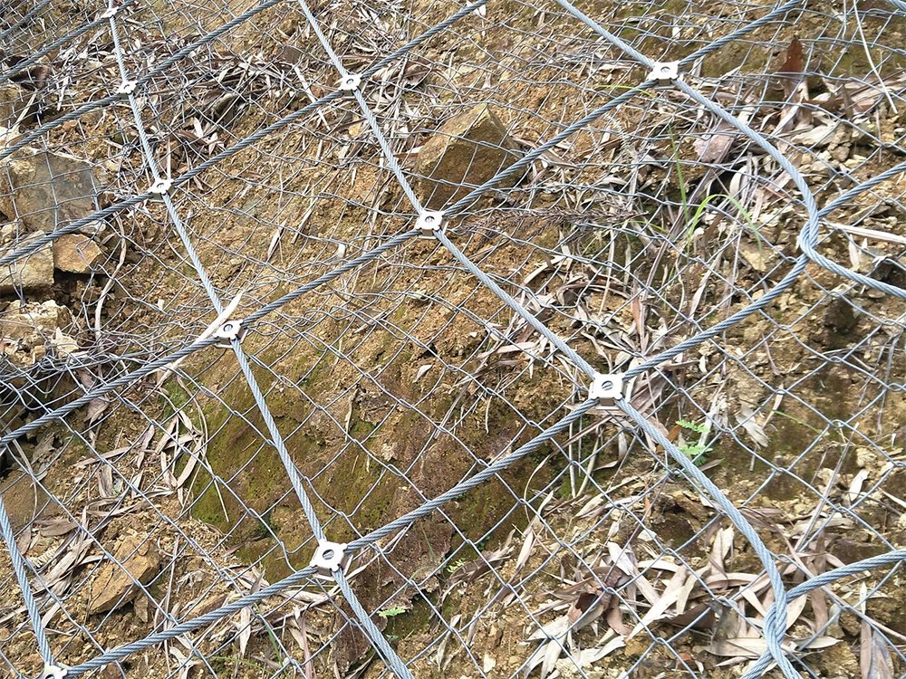 海南州边坡锚固防护网