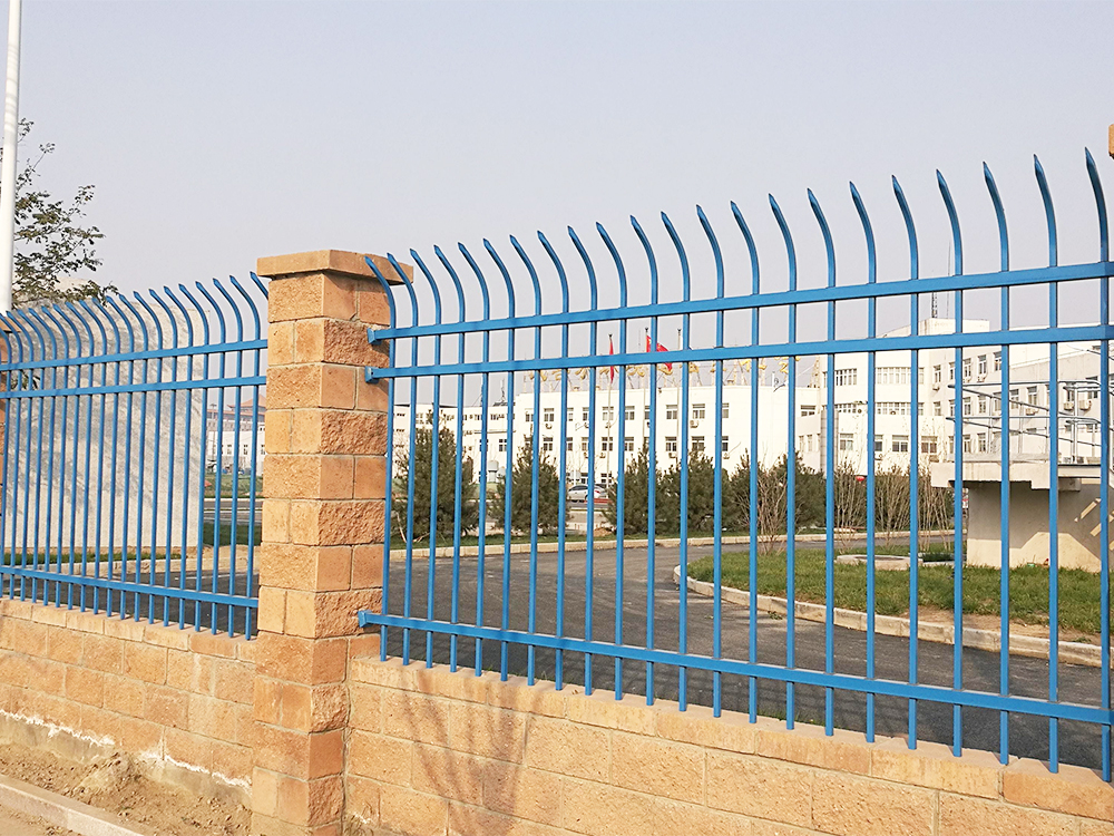 共和县锌钢护栏